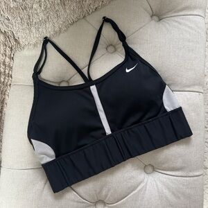 NIKE Women's Black Sports Bra Mesh Accents